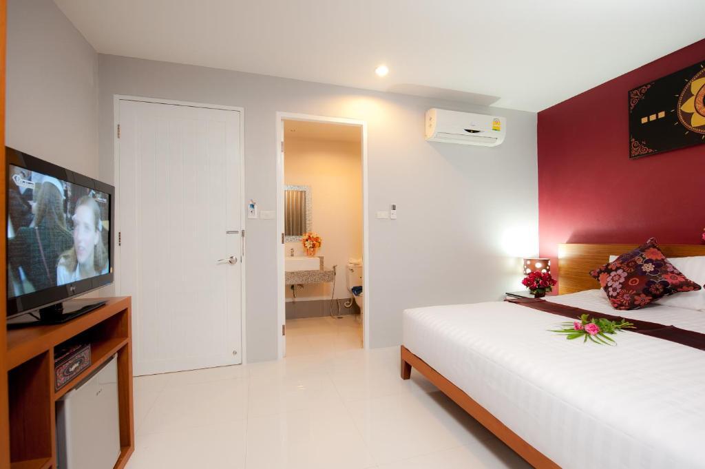 Rama Kata Beach Hotel Eksteriør bilde